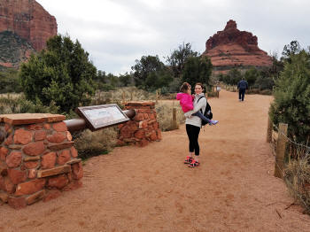 Short Trail from Courthouse Butte Parking Lot To Bell Rock Pathway