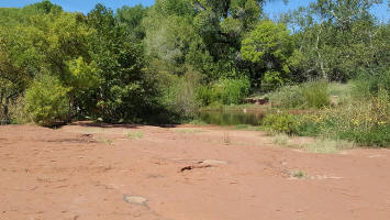 Large flat rock Area next to Oak Creek Crossing - Picture 3