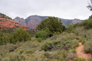 Heading southeast on Airport Loop Trail