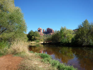 Crescent Moon Spirital Area Trail = Cathedral Rock