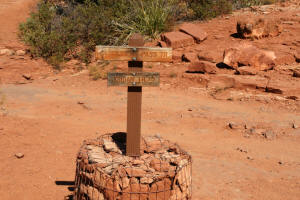 Trailhead - Jordan Trail - Devil's Kitchen Sinkhole